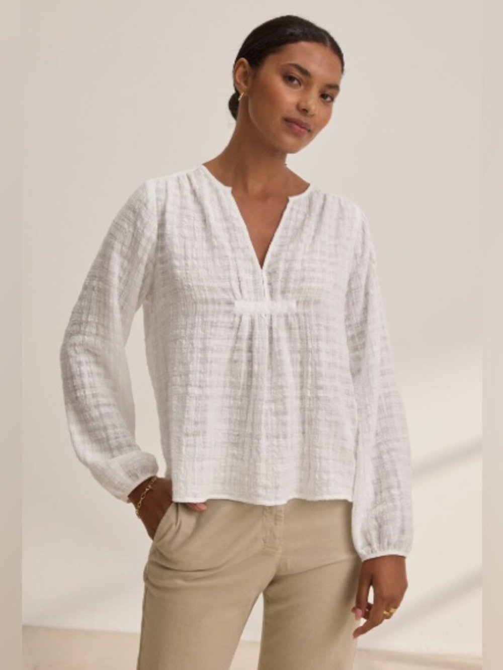New Velvet By Graham & Spencer Sz Sm Kora Top - White